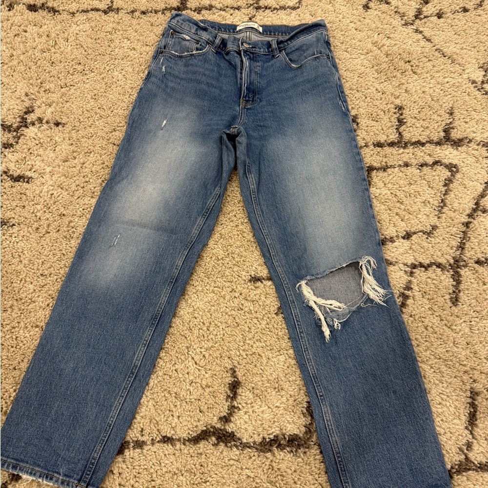Abercrombie & Fitch Distressed jeans. The 90’s Straight low rise